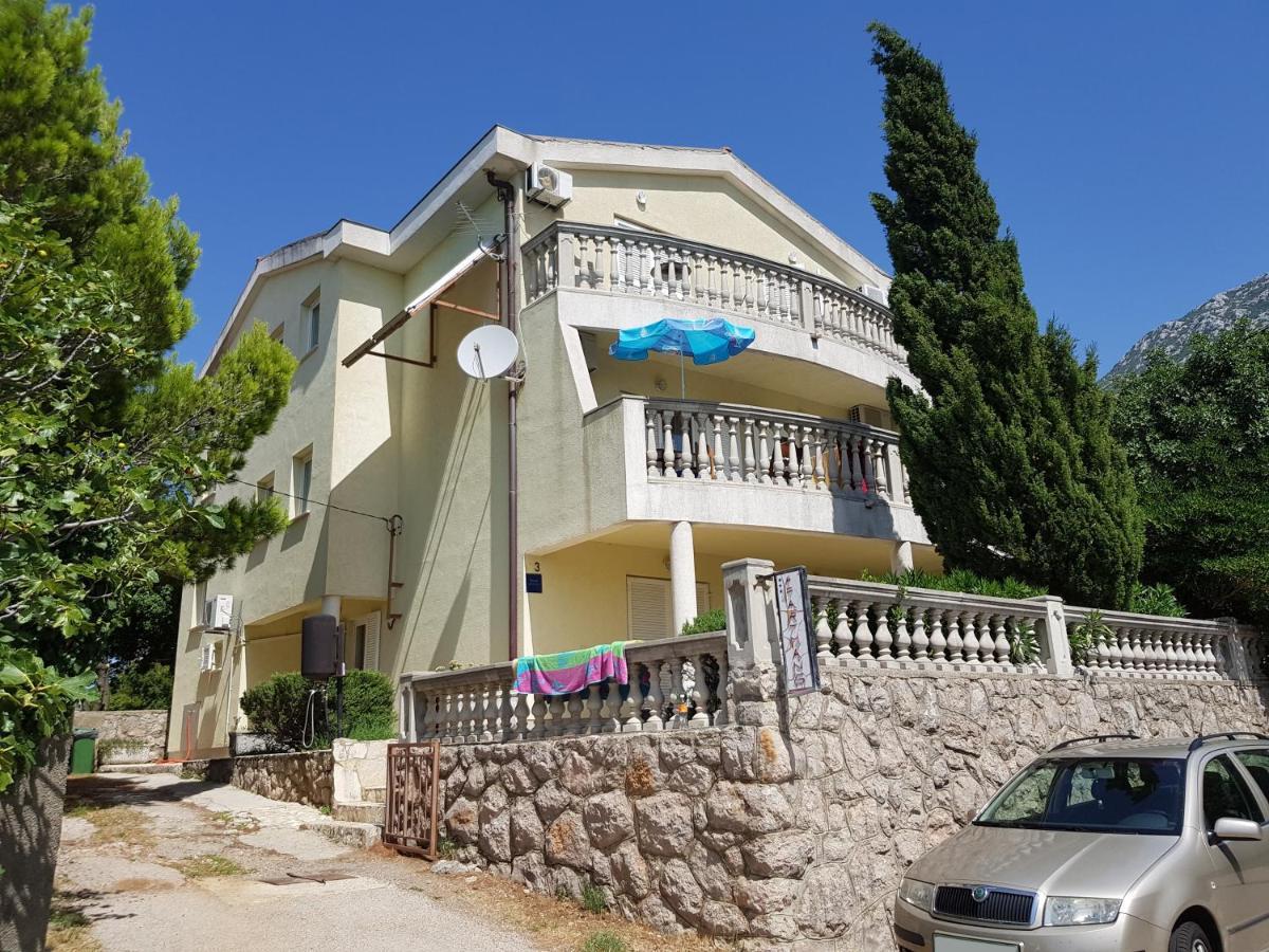 Apartments Akiki Karlobag Exterior foto